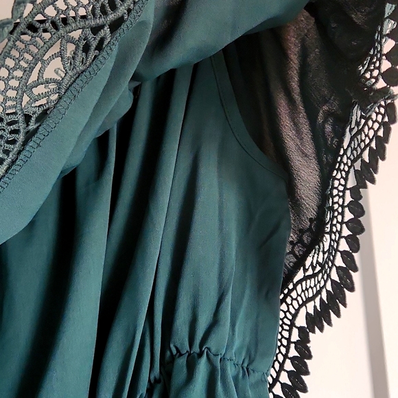 NWOT SHEIN emerald green romper - Picture 2 of 10